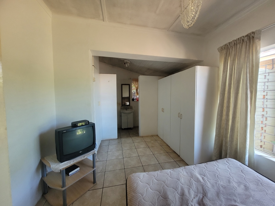 4 Bedroom Property for Sale in C Place Eastern Cape